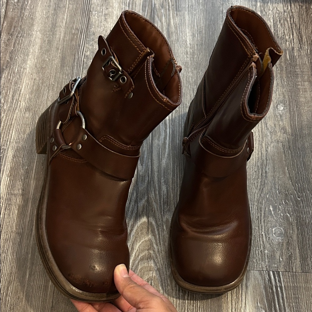 Steve Madden Kid’s Brown Faux Leather Boots 2